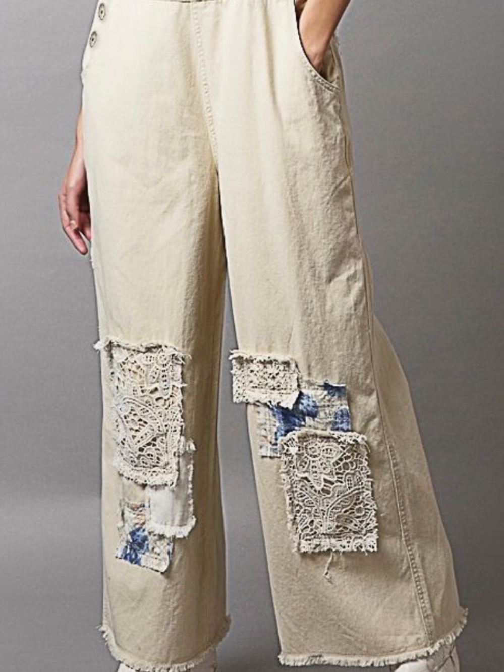 NWOT POL Cream Patchwork Wide Leg Overalls Size Small - Picture 4 of 16